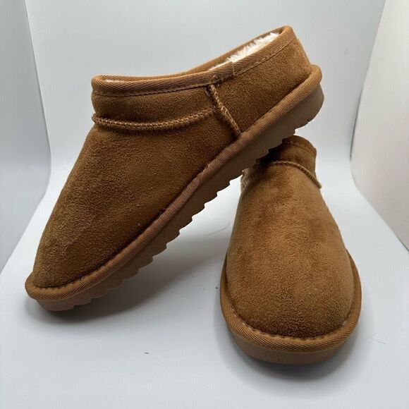 CUSHIONAIRE Women's Faux Shearling Genuine Suede cozy mule slippers +Memory Foam - Picture 7 of 7